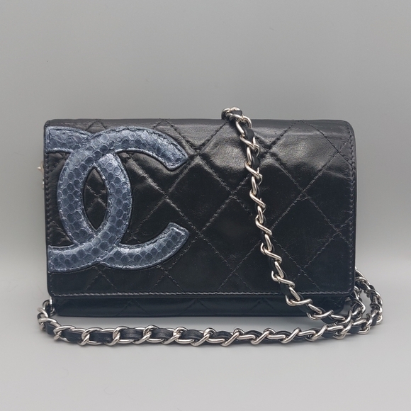 CHANEL Handbags - 🖤CHANEL Cambon Small Wallet/Clutch🖤